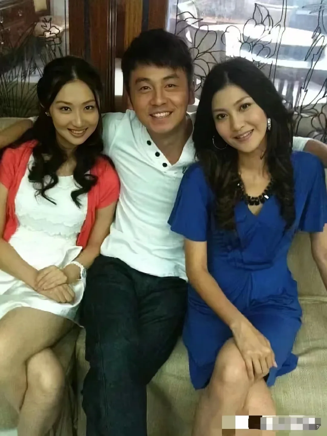 涂黎曼、雷佳音、李彩桦。