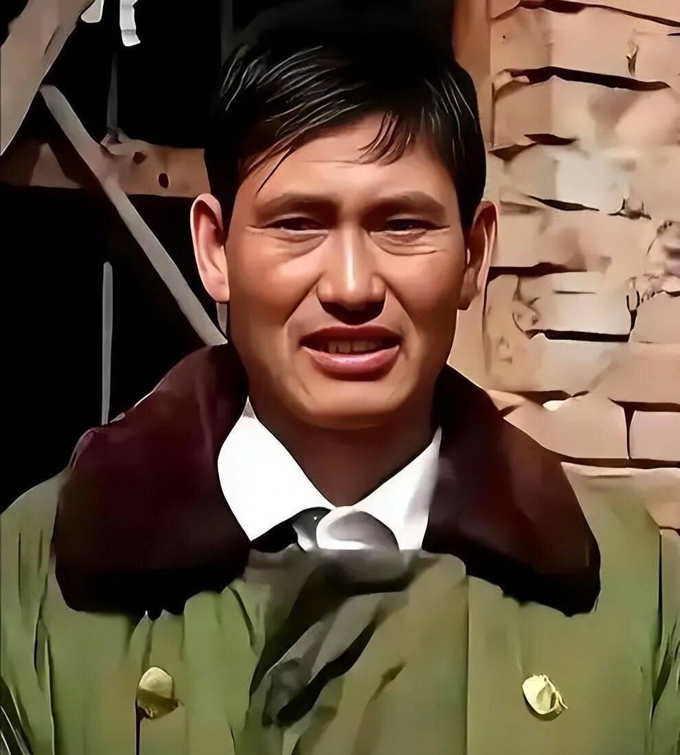 滚滚长江东逝水，浪花会淘尽朱之文吗？

1、如今，朱之文什么角色都接，自我丑化，
