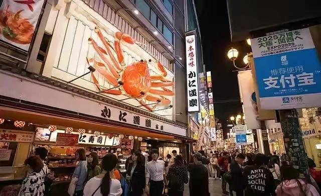 中国只有强大到让日本仰视，他才会真的忏悔！
 
说白了，日本现在高层右翼分子猖狂