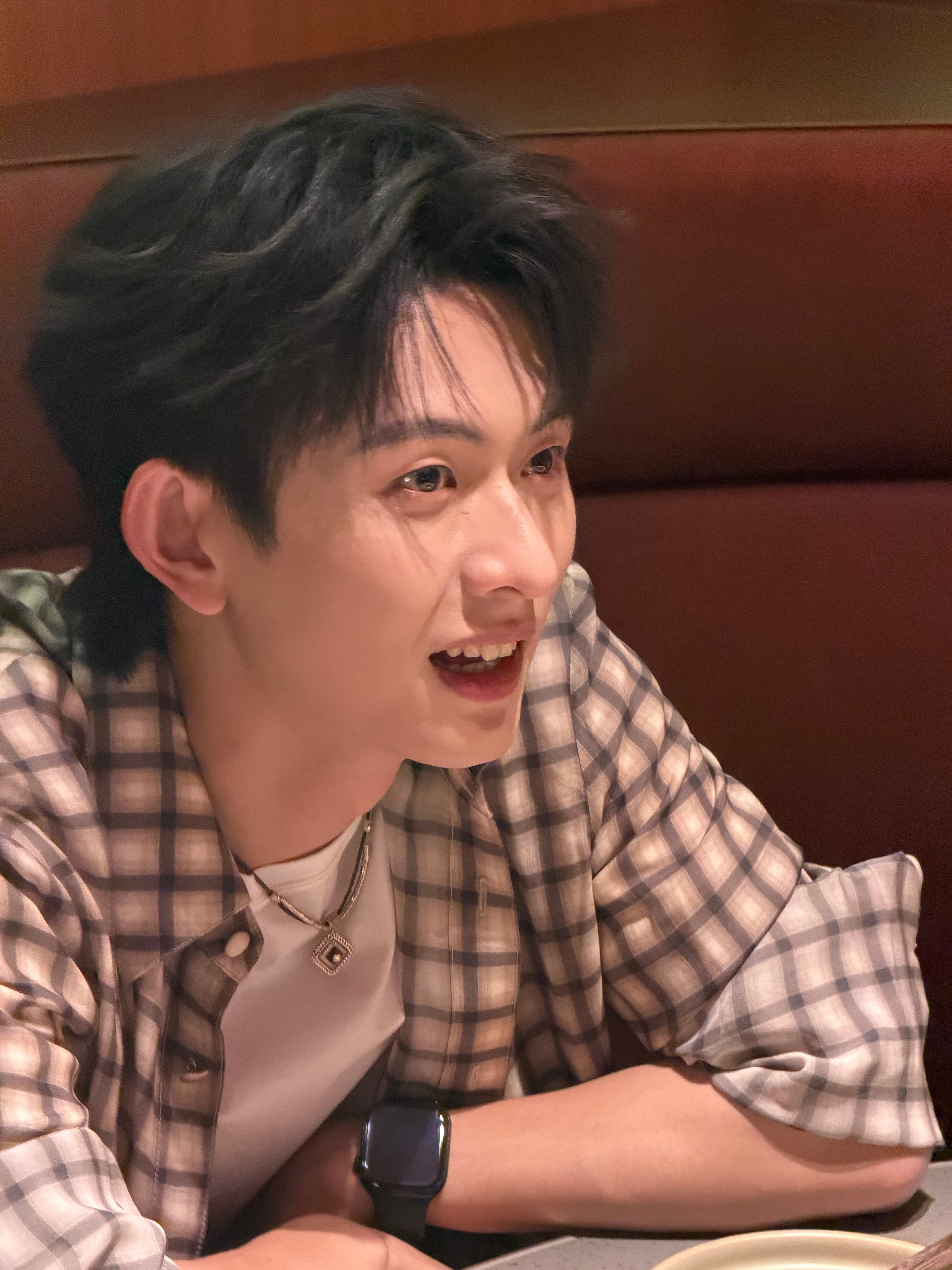 陈添祥剧宣在商场请吃火锅 别人宣传靠路演，他宣传靠火锅局，太会了。 