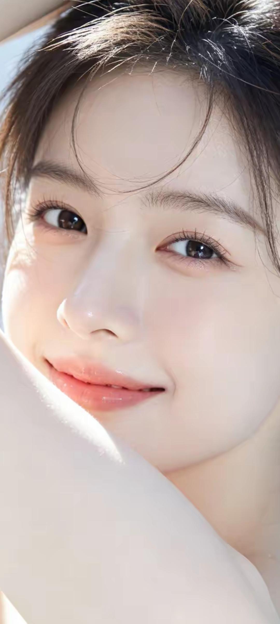 阳光洒落，笑靥如花，元气满满的一天🌞💖