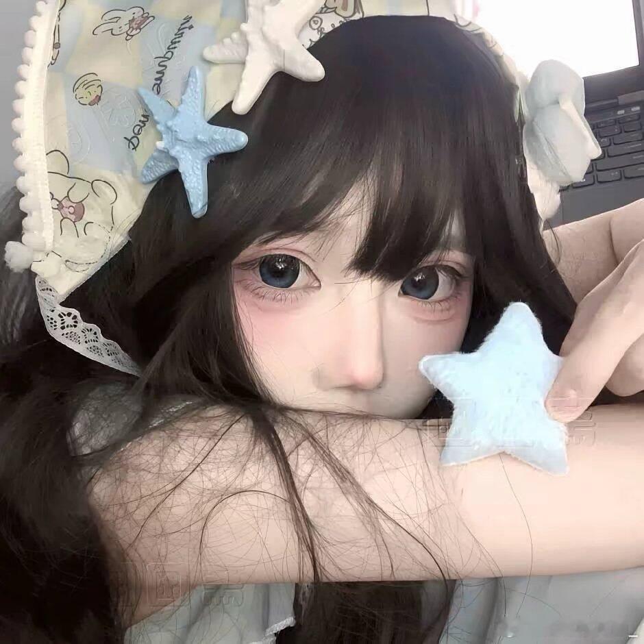 过于在意的东西永远都在折磨你一期蓝色系风格女头 