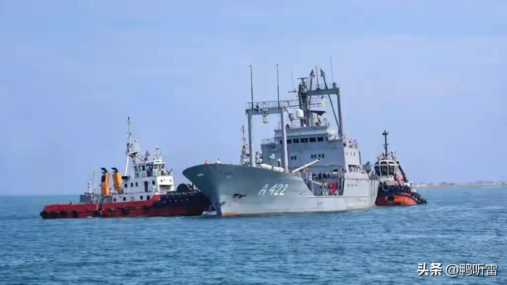 为什么说伊朗不值得同情？美国在屯兵中东，大战一触即发时，他们竟然能派两艘军舰去三