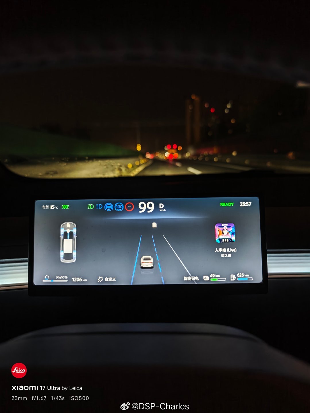 晚上开高速还蛮爽的，就是沉浸式驾驶车很少，也没有龟速车挡路