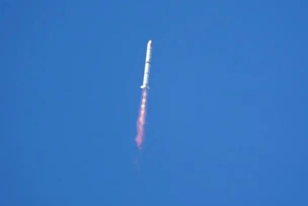 【大陆发射卫星，民进党当局竟然发“导弹警报”，吓到自己还是吓唬民众？】
民进党当