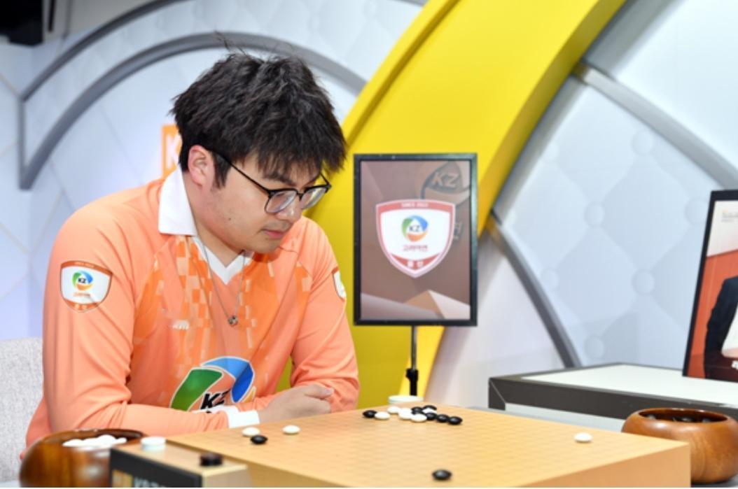 出战韩国联赛~成都享哈二将一胜一负

值得欣赏学习

韩国2025至2026围棋