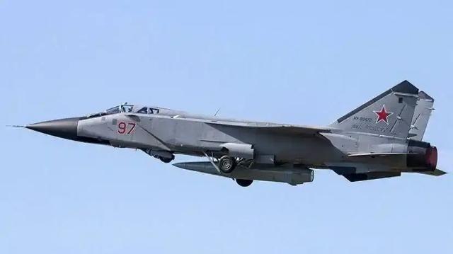 现在的俄罗斯，很可能只剩两条路了：第一，把吞进去的地全吐出来，付出沉重代价；第二