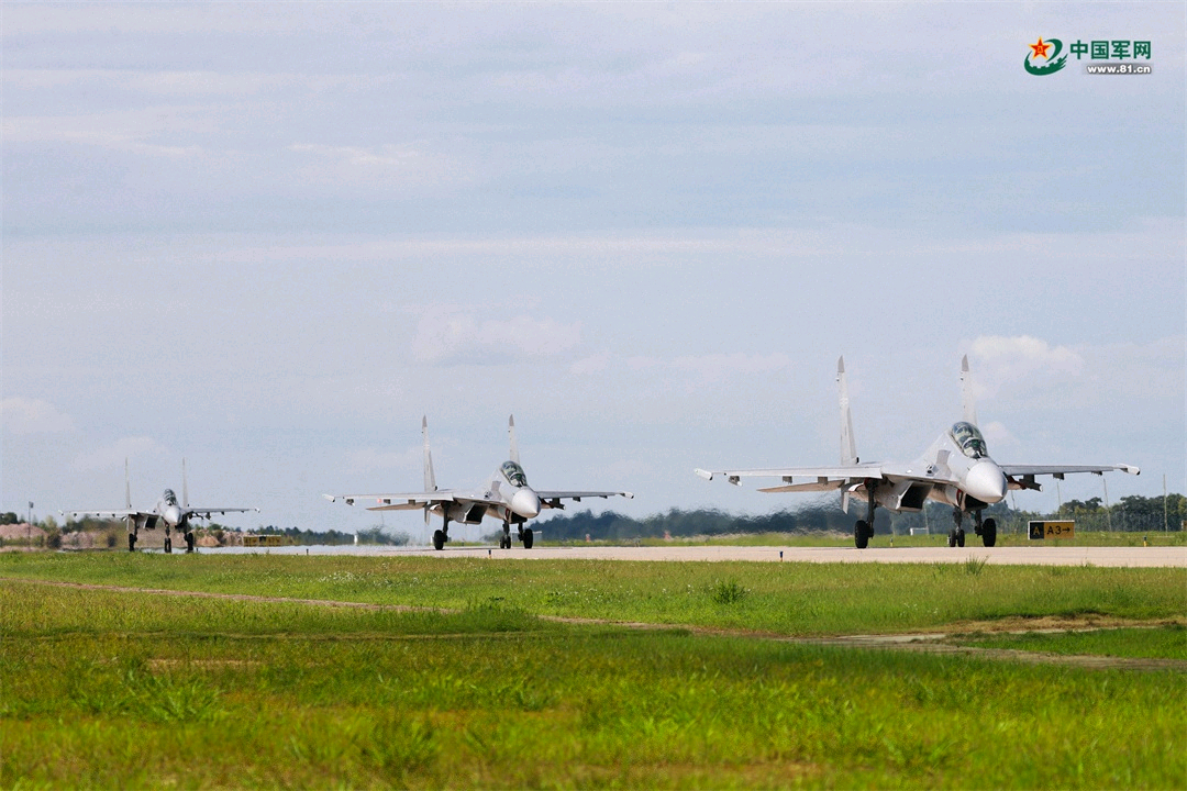 南空“霹雳雄鹰”歼-16/苏-30MKK烽火问鼎计划制胜空天