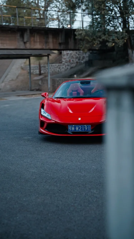 我把拍的法拉利做成了动态图 做壁纸绝啦