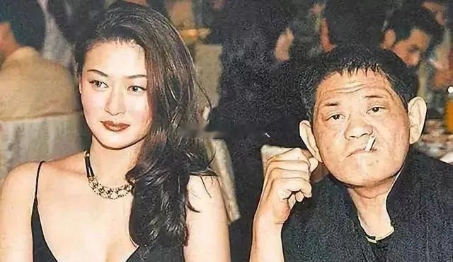 陈宝莲与黄任中：一场耗尽生命的悲情孽缘2002年上海，29岁的陈宝莲纵身一跃，永