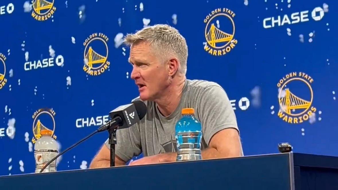 科尔赛后“我永远也无法习惯看到克莱在球场另一边。我想念克莱。真希望他还在这里。”