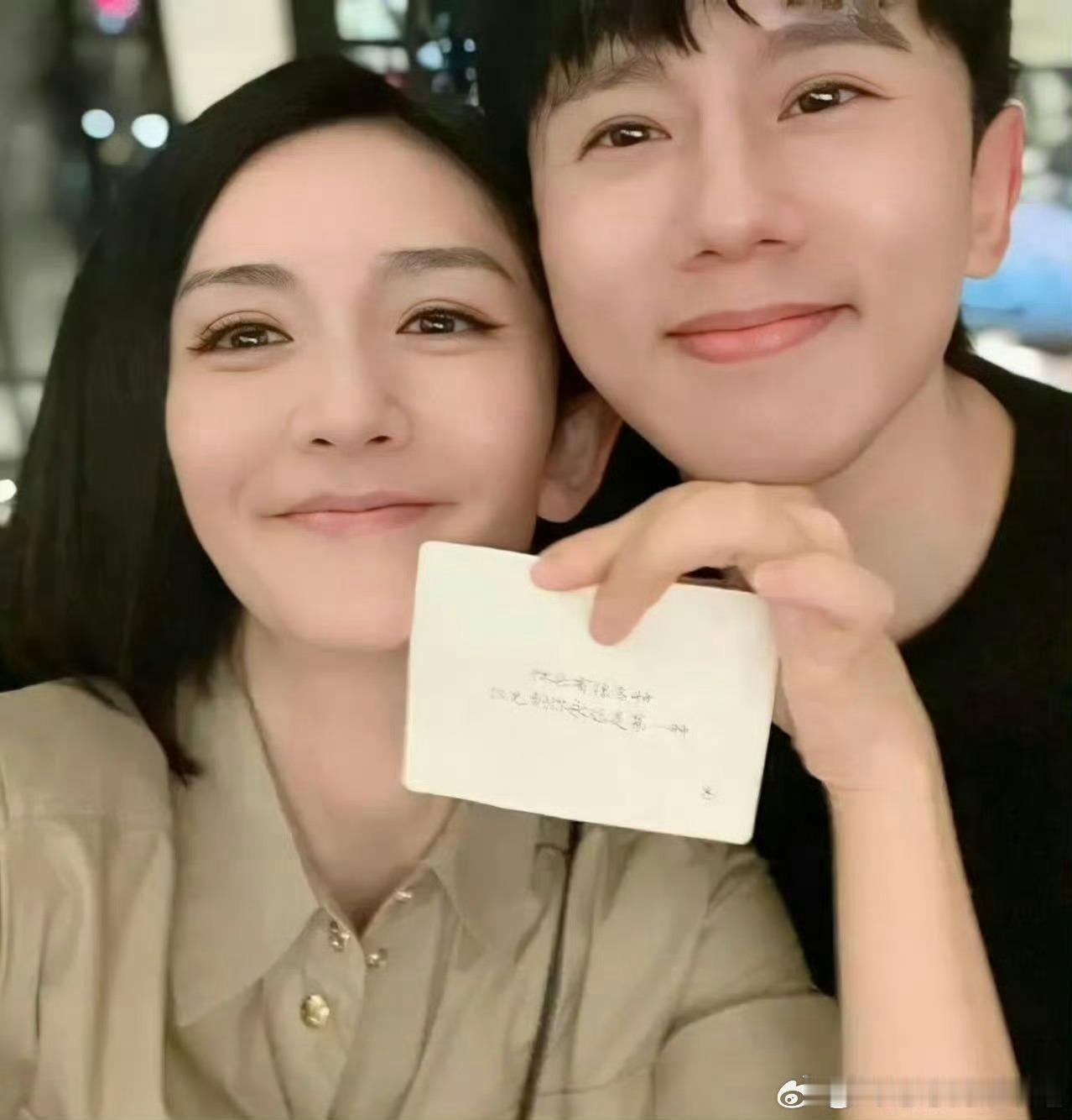 谢娜张杰真人秀合体谢娜张杰在《姐姐当家》合体啦！两人比演唱会路透还甜，谢娜逗杰哥