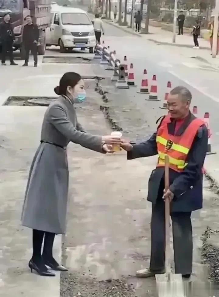 #基层工作压力# 不知从什么时候开始，干啥都得留痕！以至于很多工作最后重心都落在
