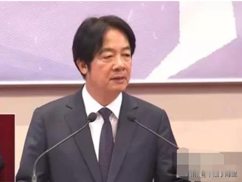 赖清德已经昏了头，今晚竭力阻止白营人士及广大民众前往“台北地院”旁听，不但沿途布