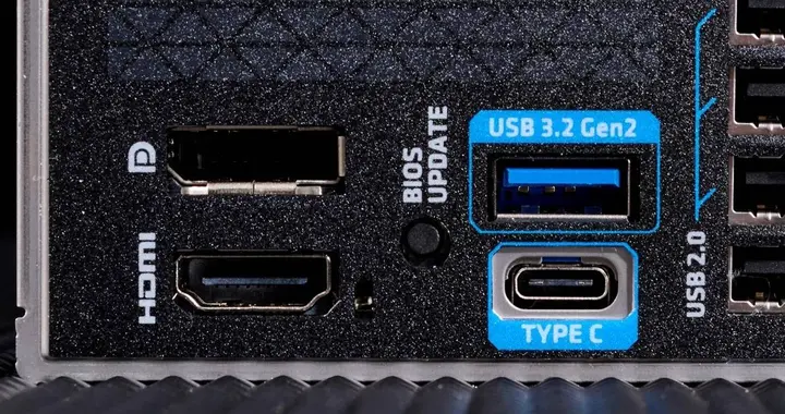 为什么你的USB3.2接口只跑出了2.0的速度？