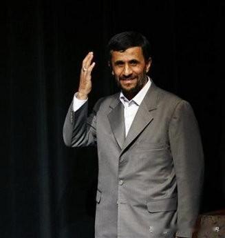 内贾德许久没出声，到底是不想说话，还是不能说话，或者是，已经无法说话了，希望伊朗