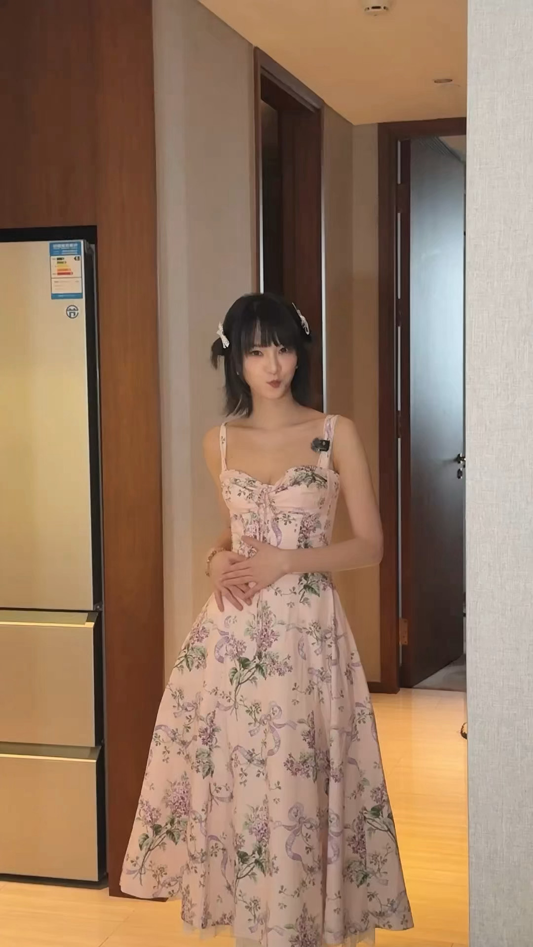 黄灿灿  知性姐姐和妹宝 