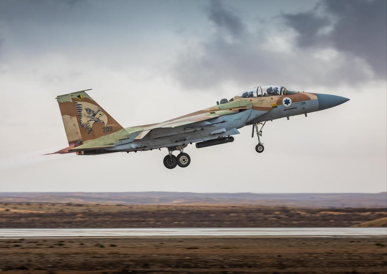 《华尔街日报》3月25日的报道称，伊朗已向特朗普政府传递信息，明确要求关闭美国在