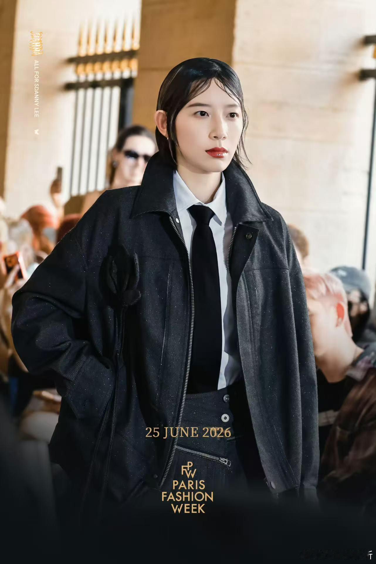 李斯丹妮巴黎时装周造型李斯丹妮亮相Feng Chen Wang 2027春夏巴黎