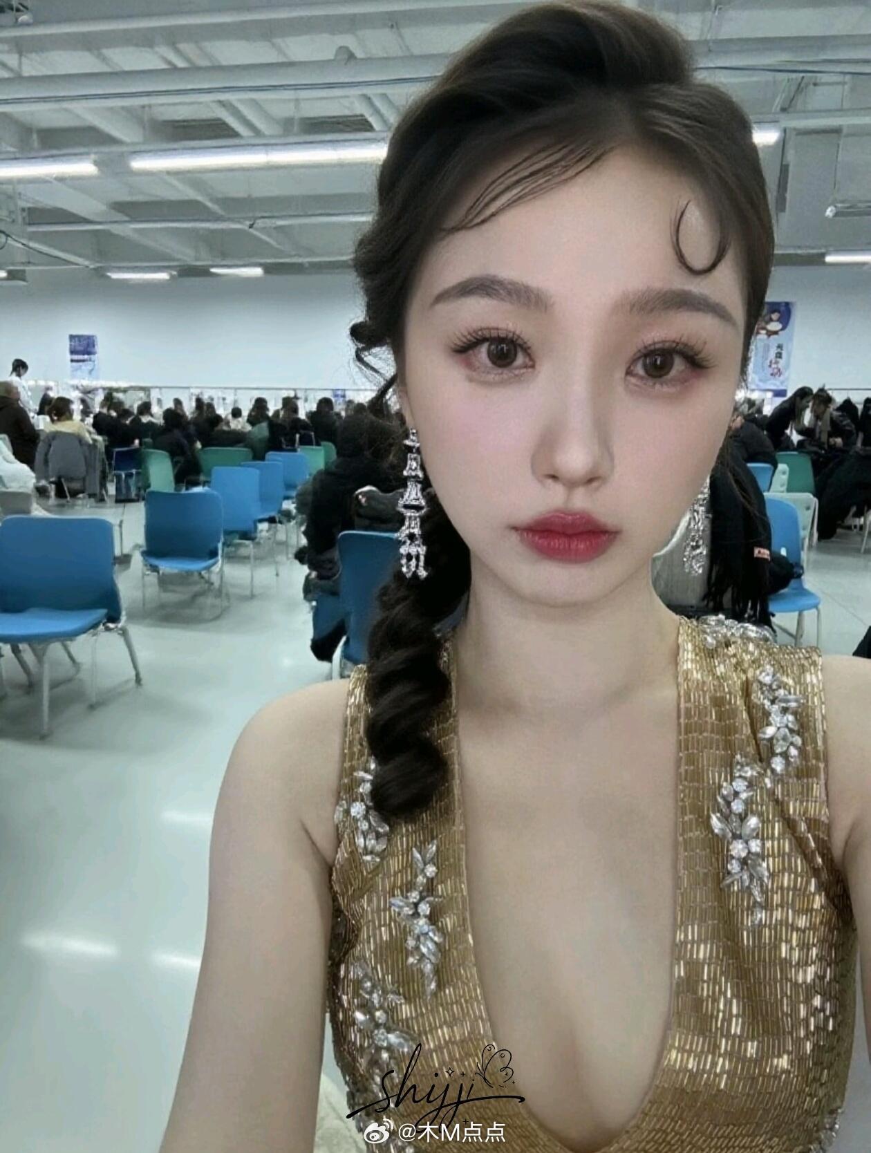 猜你没见过的虞书欣自拍 ​​​