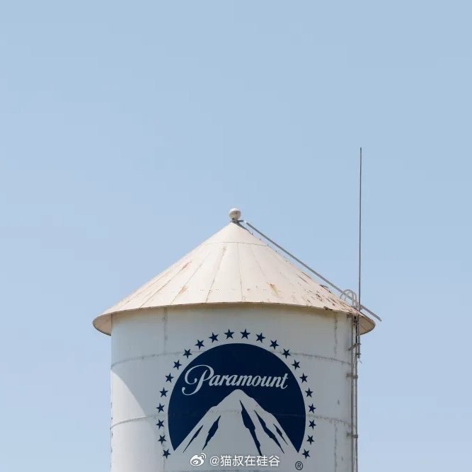 派拉蒙天舞的债务被惠誉评级下调至垃圾级地位，这是继其宣布收购华纳兄弟探索（War