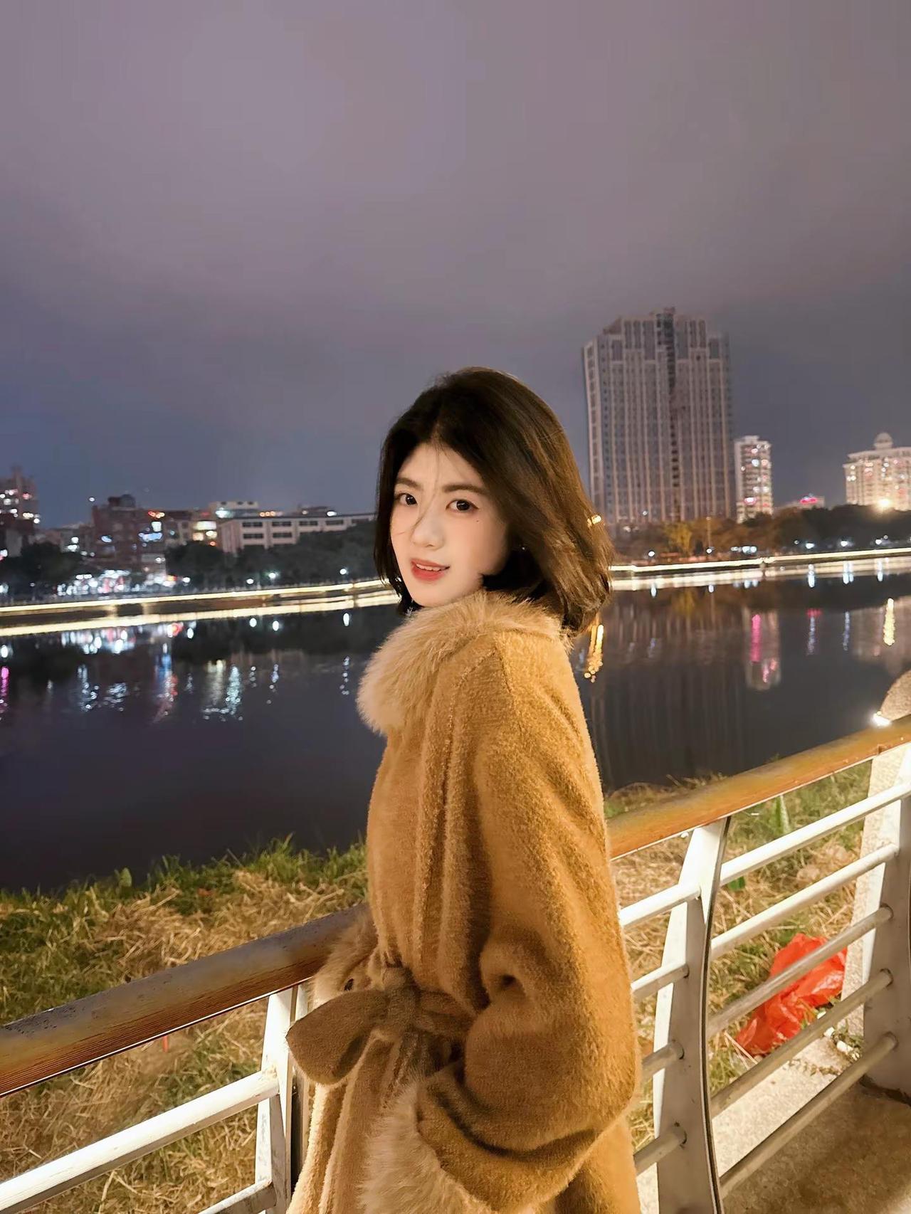 此刻 来年 都幸福