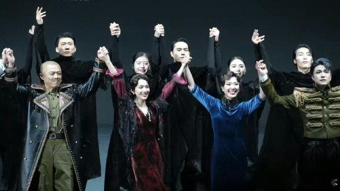 被苗梦初的唱腔治愈了！把新手妈妈的蜕变、移民家庭的温暖唱得真实又动人，旋律里全是