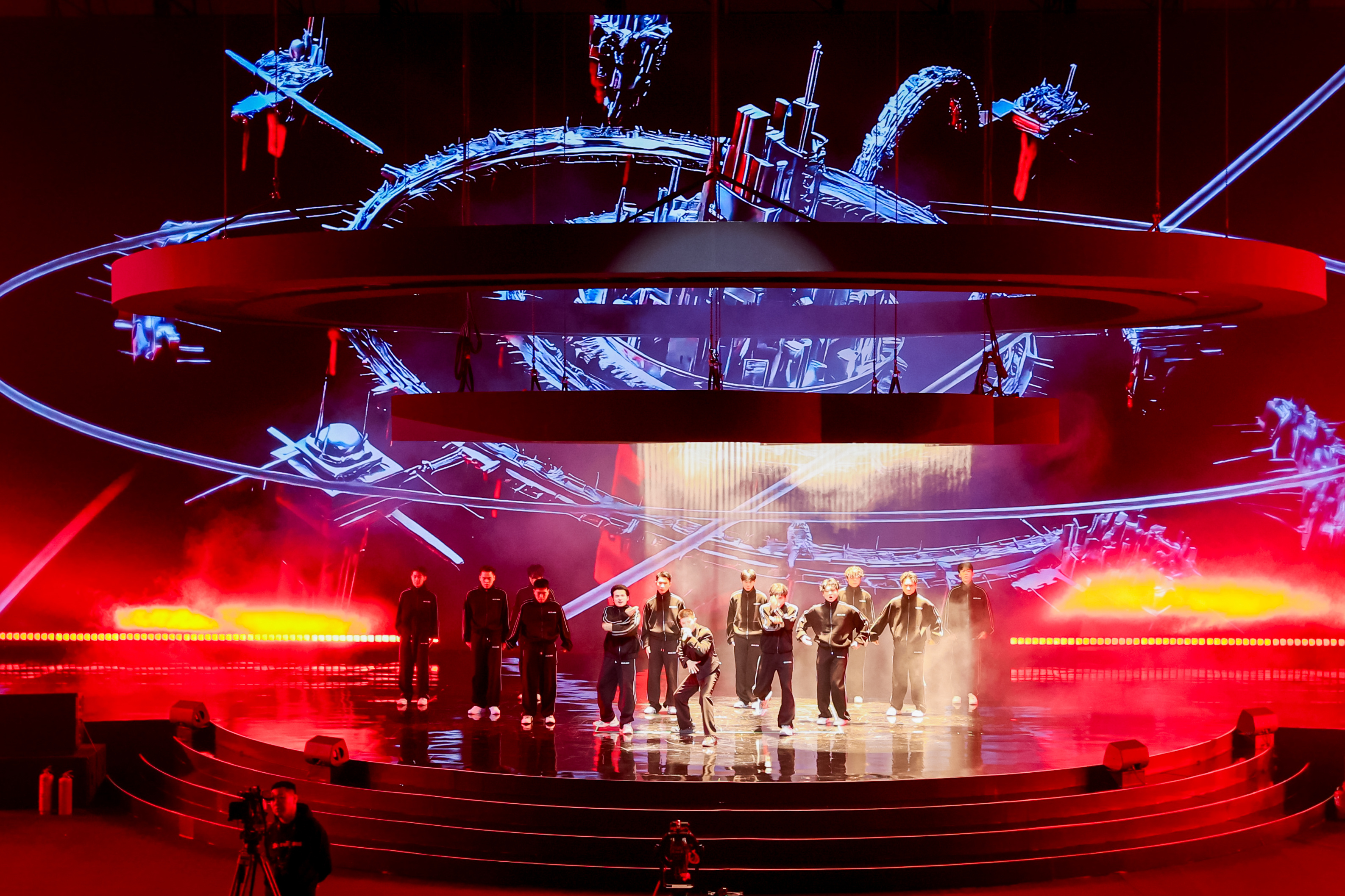 《争分夺秒》舞台全景这么燃！ 