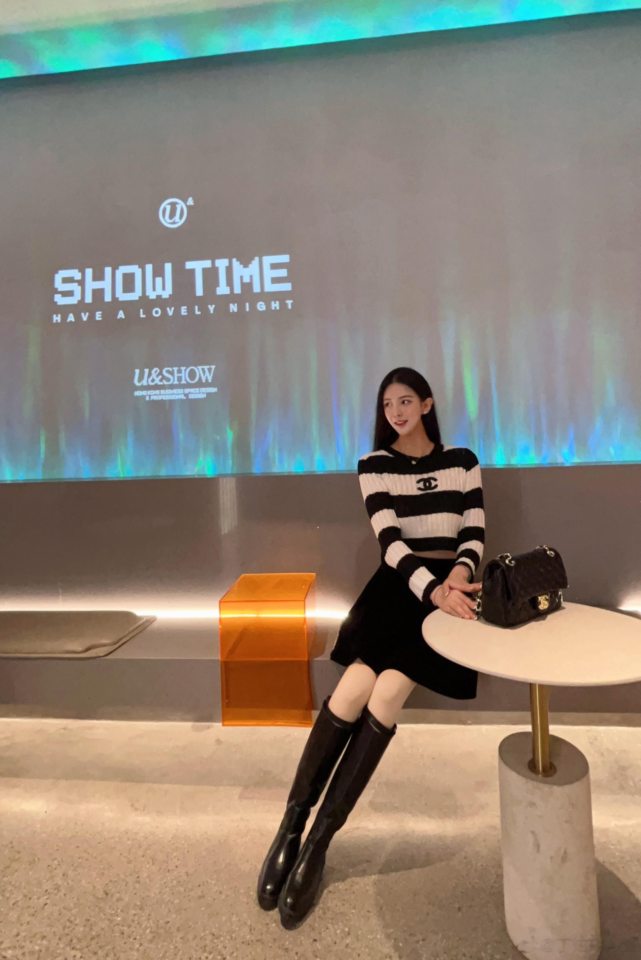 愿日子滚烫 快乐又明亮✨  ​​​