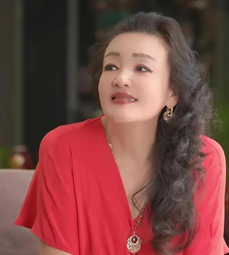 张兰发声！自己要扛起养孙女孙子的责任，内涵马筱梅没有旺三代！ 