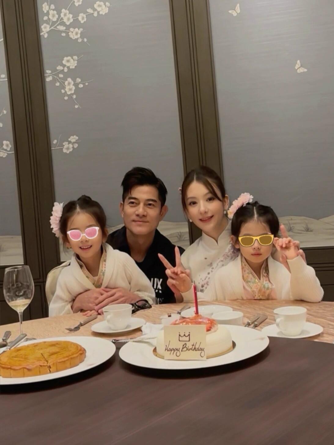 郭富城和方媛，这才是真的郎才女貌，大女儿和小女儿的模样真的是精致模样，大概就是优