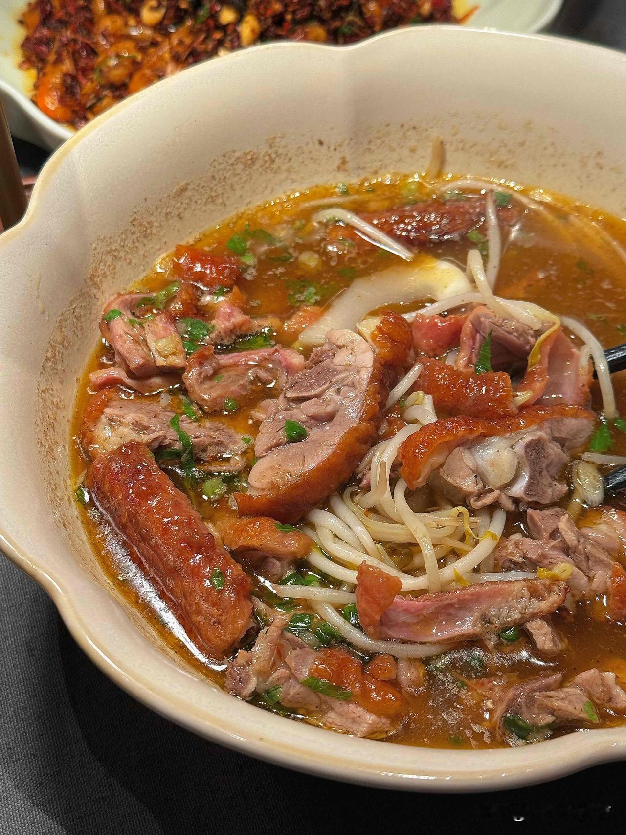 柴门旗下全新品牌福蓉川来啦～
“福”取自老板的名字
“蓉”代表四川成都
“川”指