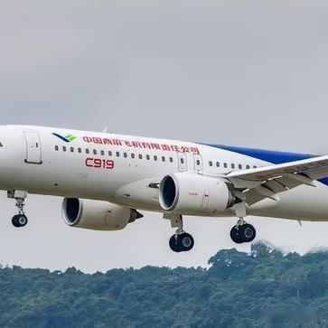 《欧美不给证，中国自己发牌！C919这波硬刚太狠了》2014年，ARJ21的资料