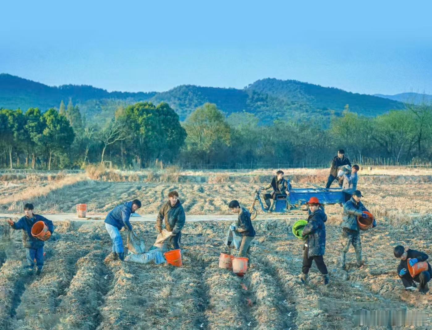 被种地吧导演组震撼到了 后陡门的群像，永远滚烫，永远让人热泪盈眶！ ​​​