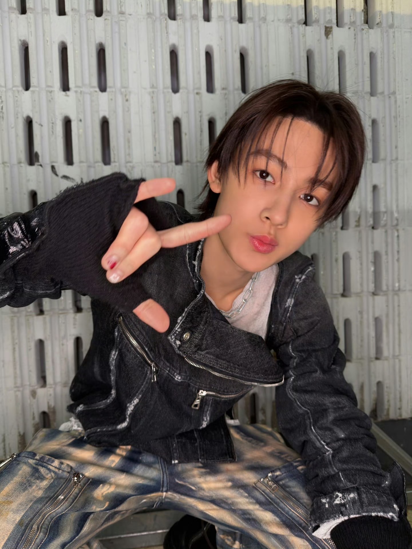 严成玹超级宠粉的一款爱豆，入股不亏