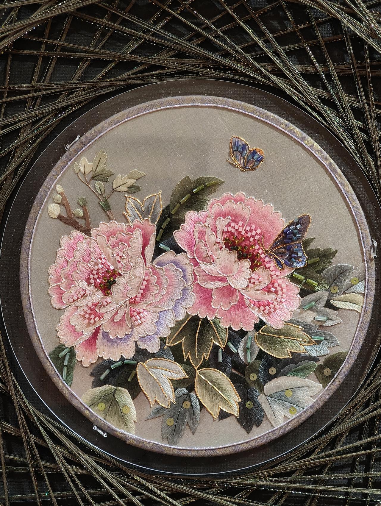 三块地还在，温暖的房子还在，可以去旅游打卡，可以轮流入住，可以搞路演，可以开见面