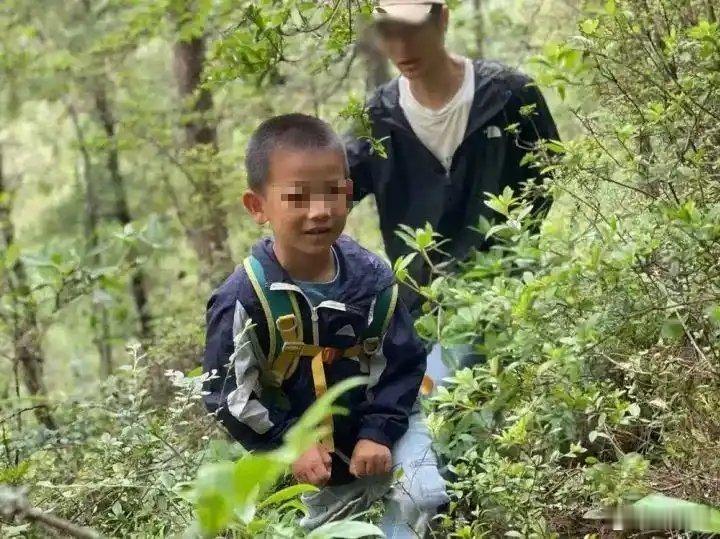 两分钟梳理王一凯失联今天（12日）上午我醒来，第一反应就是关心一下，苍山失联男孩