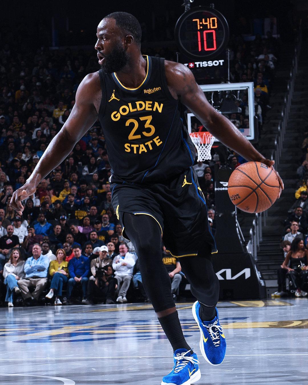 格林11分，7助攻，5篮板，3抢断，1盖帽。