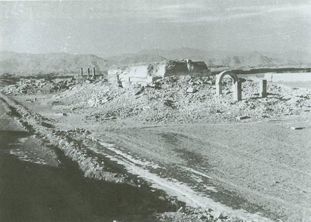 用哪一个词来形容重庆最贴切?
若只用一个词形容重庆，唯有江湖二字最入骨、最贴切。