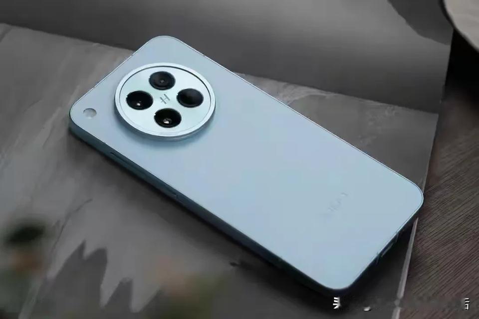 价格相同！OPPO Find X8S和X8S+咋选？
OPPO Find X8S