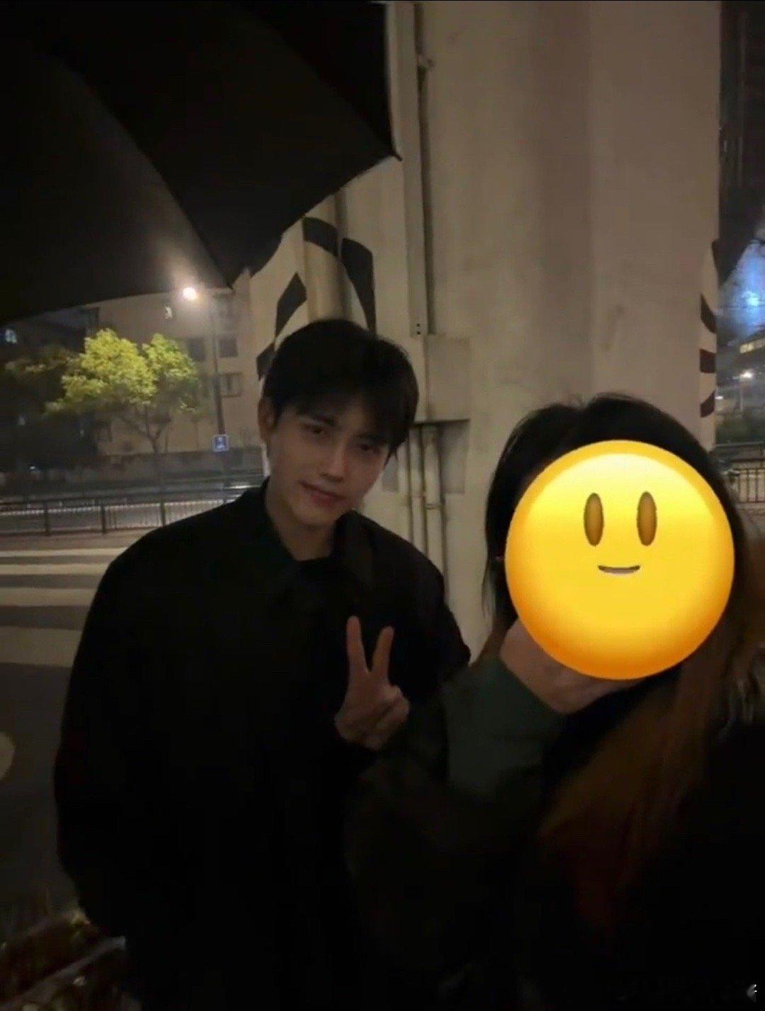 路人偶遇陈飞宇，这状态怎么样？ 