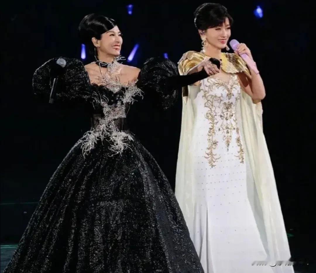 6月12日，70岁的TVB视后米雪冲上热搜！
起因是她在香港麦花臣场馆举办了入行