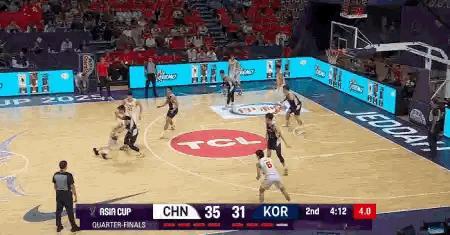 中国男篮vs韩国男篮王俊杰真是太香了，中国男篮的又一个抗韩英雄即将诞生，期待他下