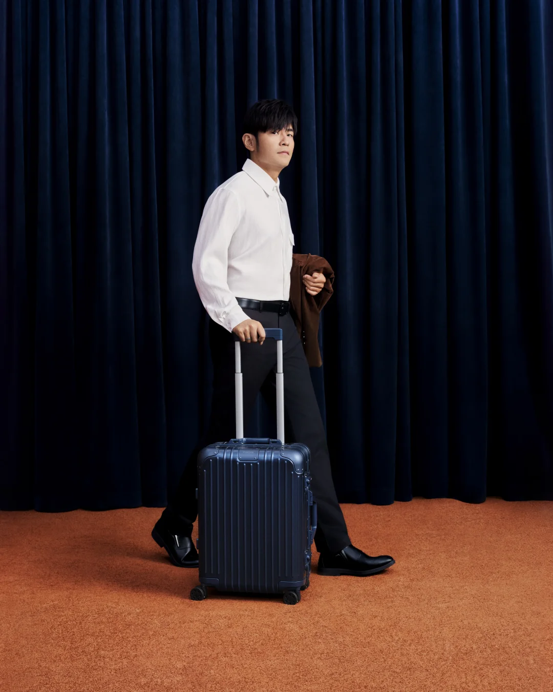时髦news | 周杰伦出镜RIMOWA新片