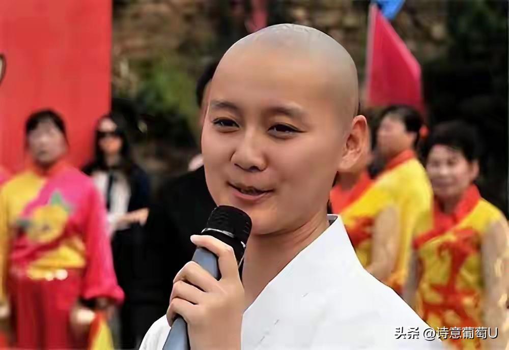 19岁考上985的高材生突然退学出家，15年后她的生活却让很多人意想不到！  