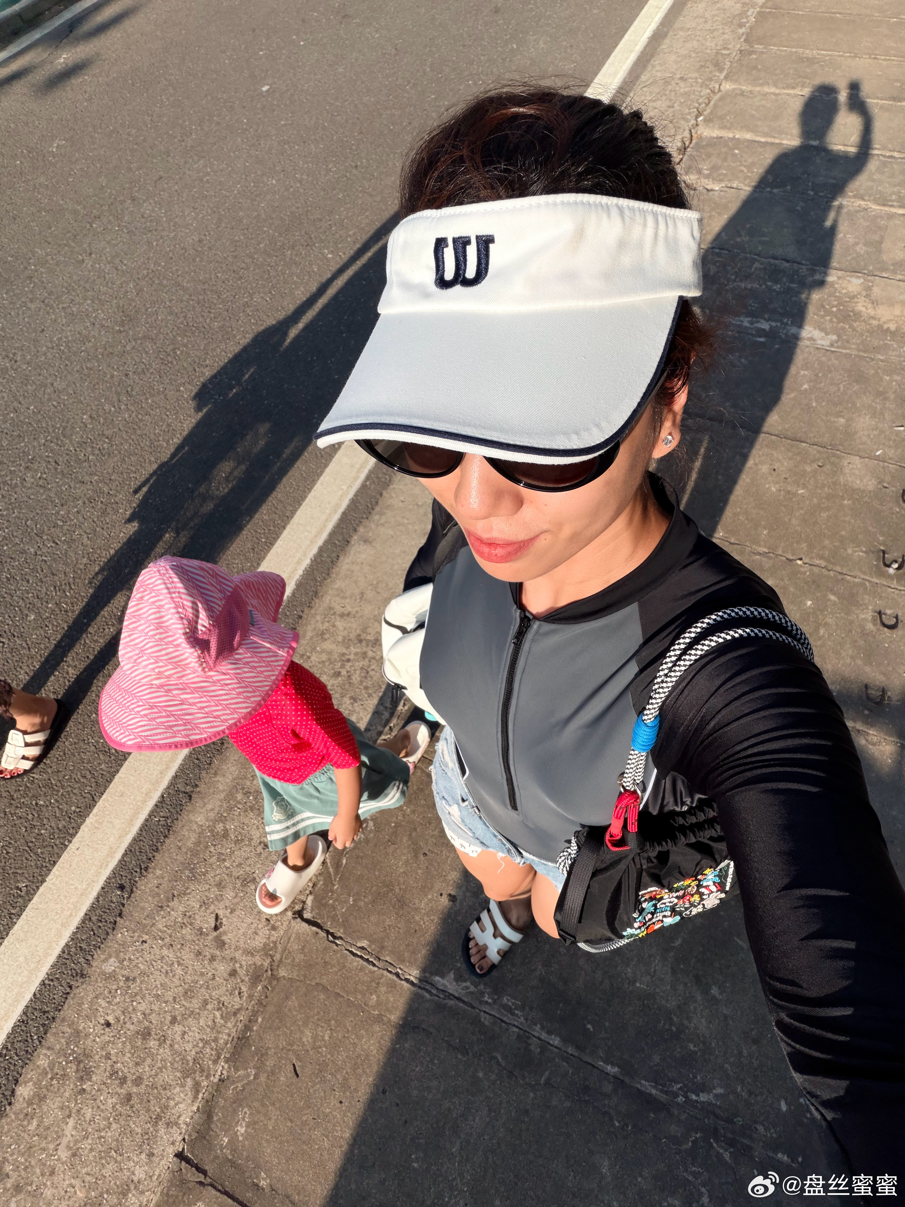 miootd 县城妈咪的一天一定是情绪价值太足了把我蛮忽悠瘸了在漂浮排上站起来就