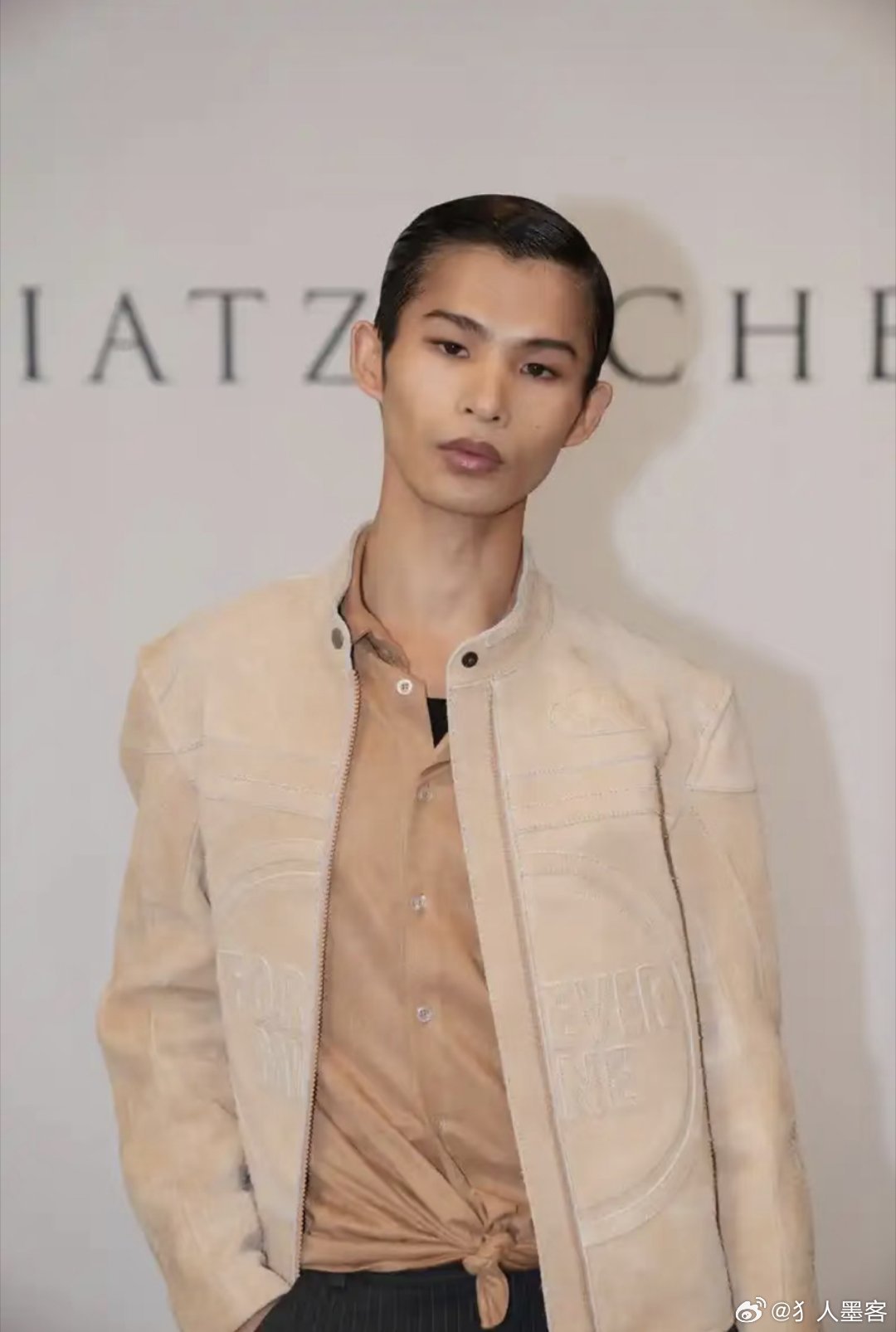 陆仙人回应整容 他一直都是这样啊，就是化妆和滤镜的分别 