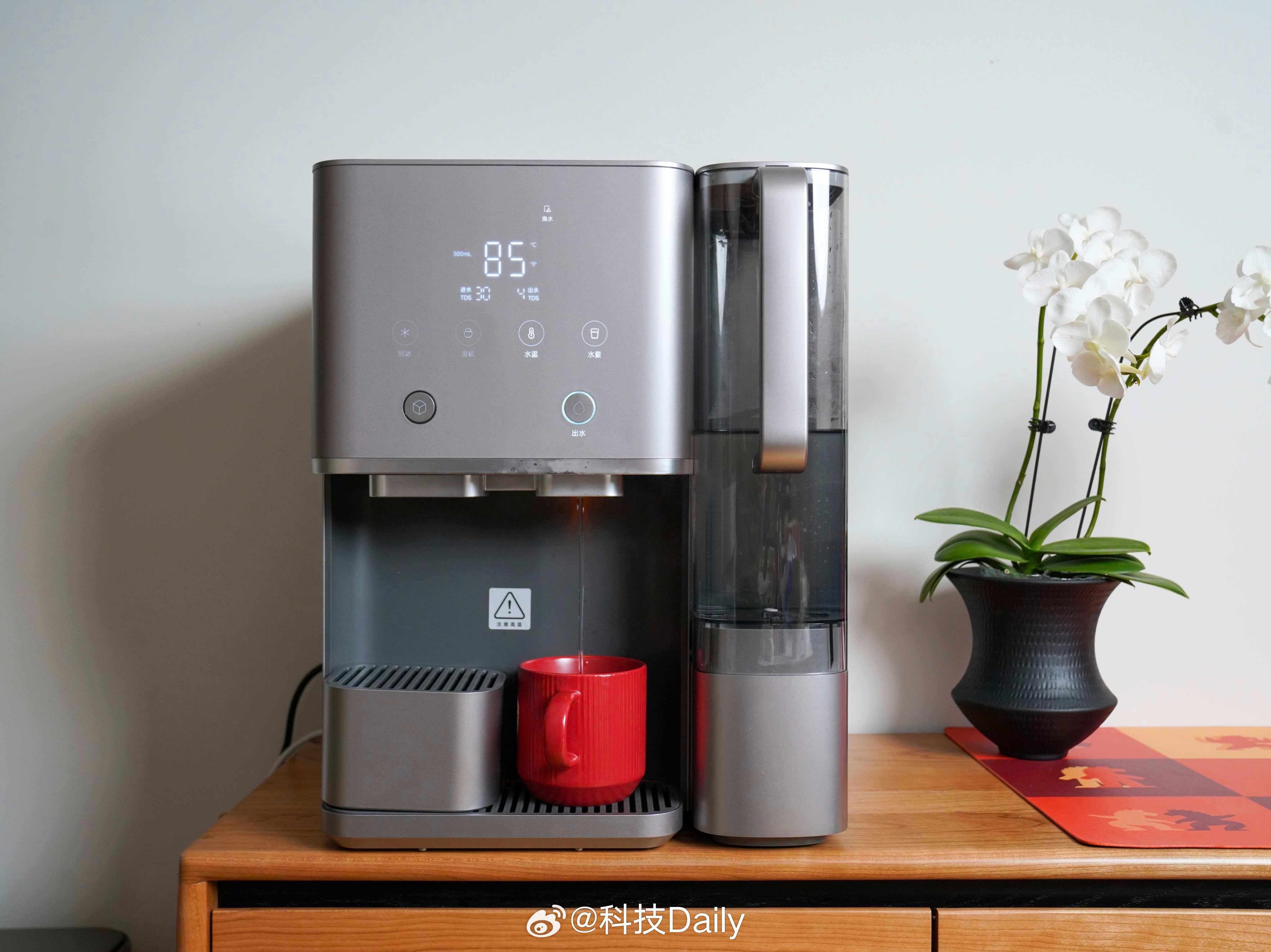 特意用了好长一段时间才来聊米家台式净饮机 制冰版。因为用起来太香了，我还特意买了