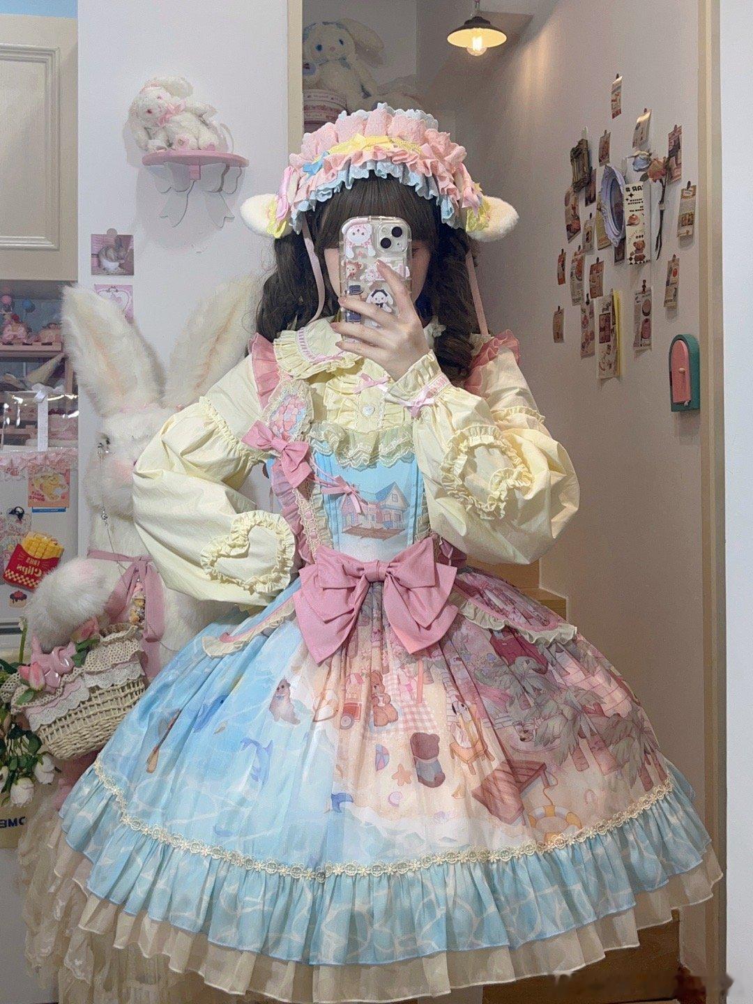 两种内搭搭配效果都很好呢#猫芮可[超话]##娃娃屋##lolita上新##lol