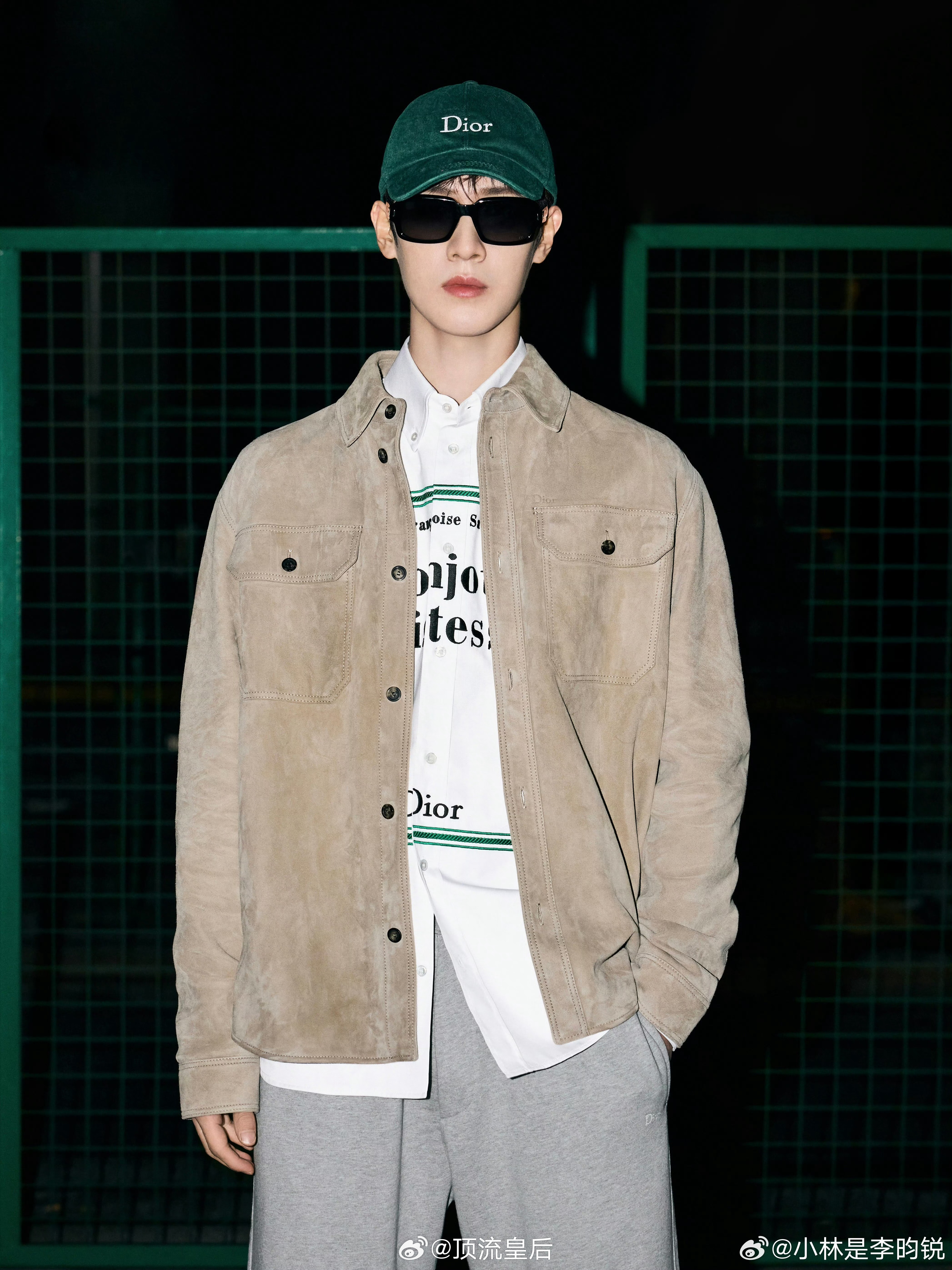 街拍好出片啊，Dior男神李昀锐来啦。